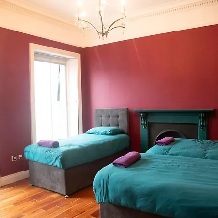 Entire Main St - 20 Steps From Everything Carrick on Shannon