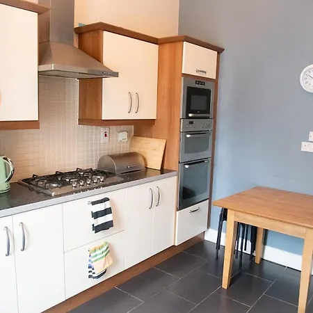Entire Main St - 20 Steps From Everything Carrick on Shannon